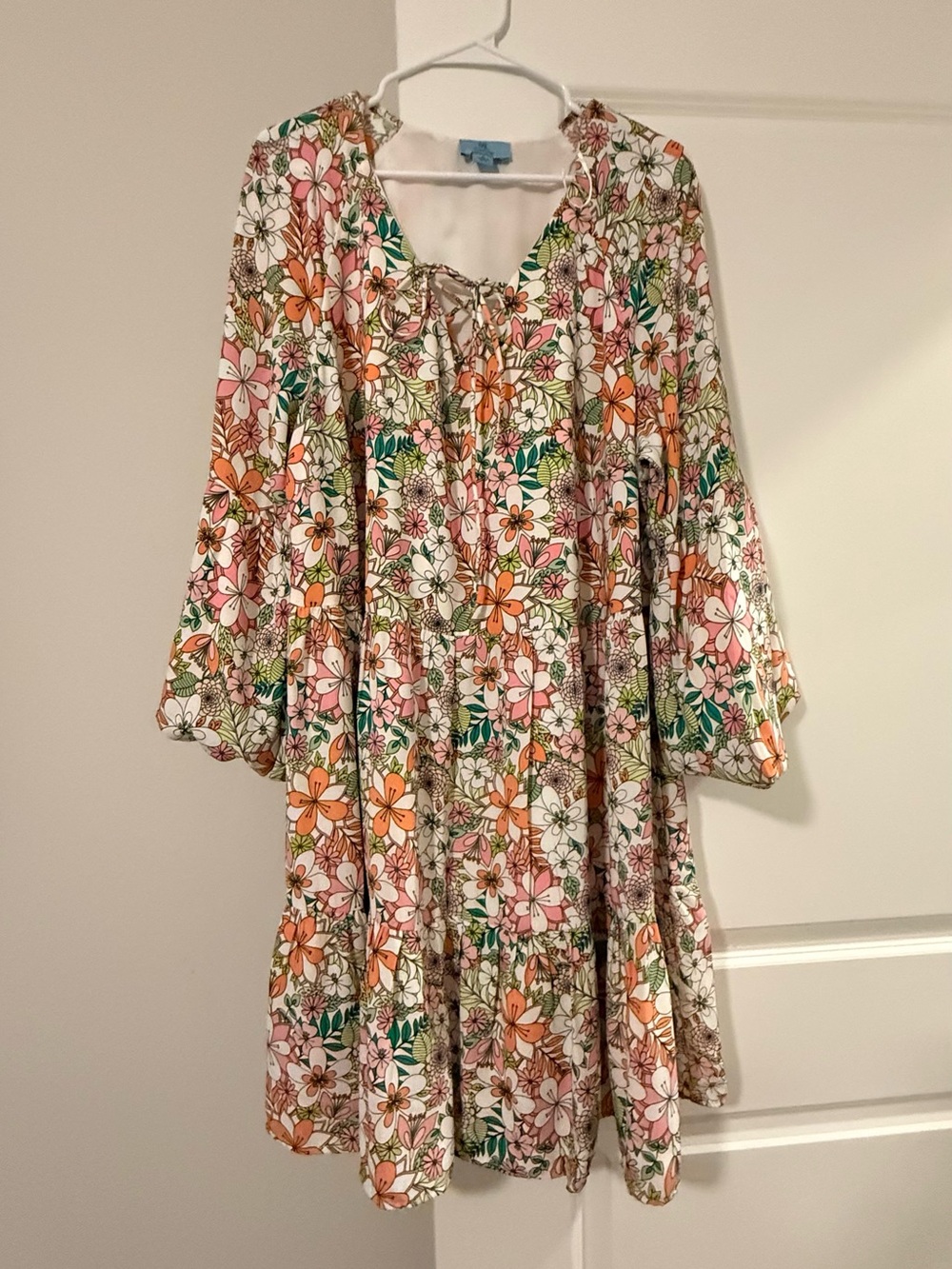 CeCe Light Blue Brand Label Top - Picture 11 of 16
